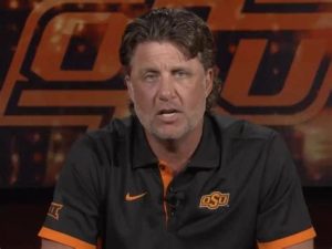 Coaches Mike Gundy